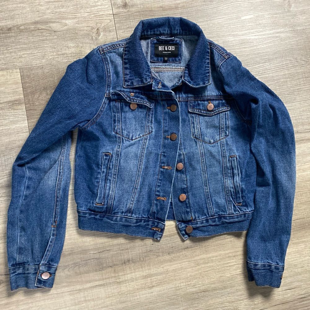 BEE & CECI | Jean Jacket Size Small